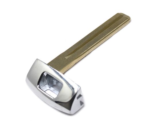 NEW Aftermarket KIA Sportage 2014 TOY48 Emergency Blade for Smart Remote Key Compatible Part Number: 81996-2P300 / 81996-A4040 | Emirates Keys