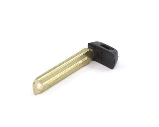 New Aftermarket Toyota Smart key Emergency blade TOY48 Two Side Compatible Part Number: 69515-52120 High Quality Best Price | Emirates Keys