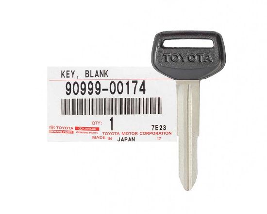 New Toyota Hilux Genuine/OEM key blank Without Transponder OEM Part Number: 90999-00174 , 9099900174  | Emirates Keys