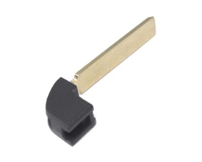 New Aftermarket Toyota Hilux 2016 Smart Key Blade For Remote Key  High Quality Best Price | Emirates Keys