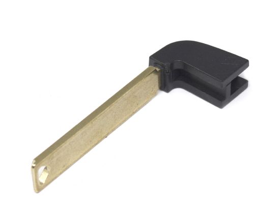 New Aftermarket Lexus 2013 Smart Remote Emergency Key Blade Compatible Part Number: 69515-30380 | Emirates Keys