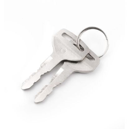 New Aftermarket Toyota Hilux, RN55, RN65 Door Lock - Compatible Part Number: RH: 6905189111 LH: 6905289112 | Emirates Keys