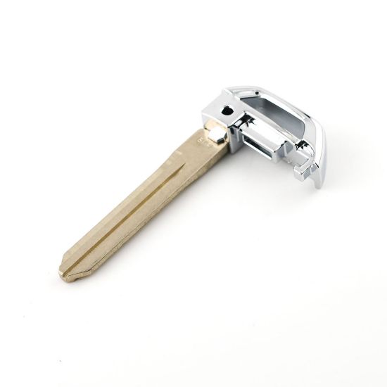 New Kia Seltos Genuine / OEM Smart Remote Key Blade OEM Part Number: 81996-Q6130, 81996Q6130 | Emirates Keys