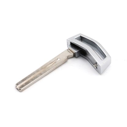 New Aftermarket Hyundai Genesis Smart Remote Blade Compatible Part Number: 81996-D2000, 81996D2000 | Emirates Keys